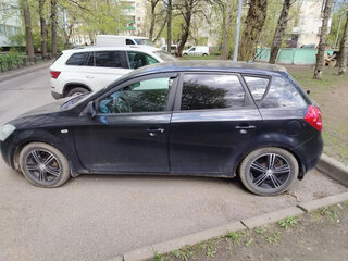 2009 Kia Ceed I, чёрный, 700000 рублей, вид 2