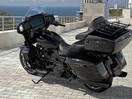 2025 Harley-Davidson Street Glide Ultra, чёрный, 3400000 рублей, вид 5
