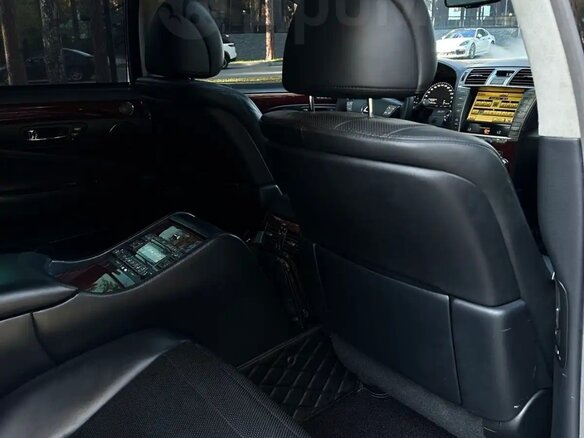 2010 Lexus LS Long 600h L IV Рестайлинг, чёрный, 2100000 рублей - вид 24