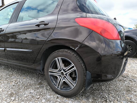 2011 Peugeot 308 I Рестайлинг, коричневый, 580000 рублей - вид 18