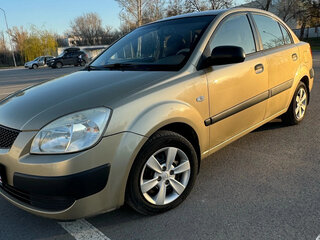 2005 Kia Rio II, бежевый, 620000 рублей, вид 2