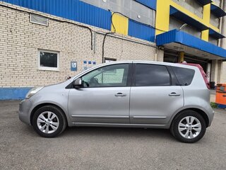 2011 Nissan Note I Рестайлинг, серебристый, 685000 рублей, вид 3