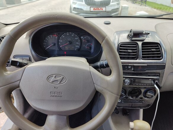 2002 Hyundai Accent II Рестайлинг, белый, 265000 рублей - вид 7