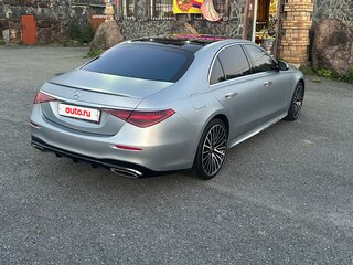 2021 Mercedes-Benz S-Класс 500 4MATIC VII (W223), серебристый, 9000000 рублей, вид 4