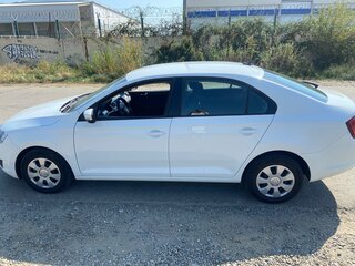 2017 Skoda Rapid I, белый, 850000 рублей, вид 4
