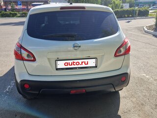 2013 Nissan Qashqai I Рестайлинг, белый, 860000 рублей, вид 4