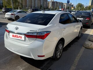 2018 Toyota Corolla XI (E160, E170, E180) Рестайлинг 1, белый, 1800000 рублей, вид 1