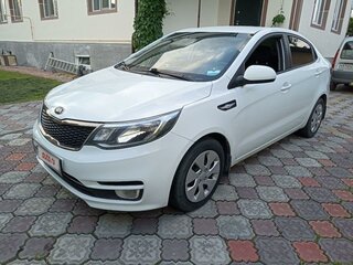 2016 Kia Rio III Рестайлинг, белый, 799000 рублей, вид 1