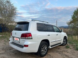 2015 Lexus LX 570 III Рестайлинг, белый, 5500000 рублей, вид 2
