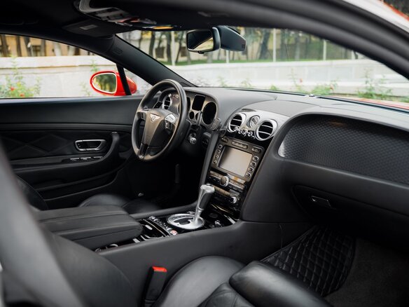 2009 Bentley Continental GT Speed I, красный, 4450000 рублей - вид 15