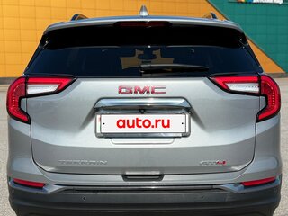 2024 GMC Terrain II Рестайлинг, серый, 2550000 рублей, вид 3