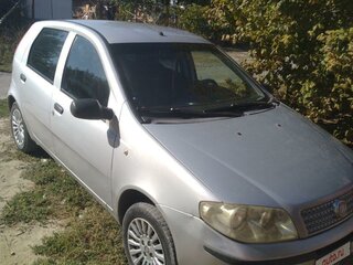 2011 Fiat Punto II Рестайлинг, серебристый, 570000 рублей, вид 2