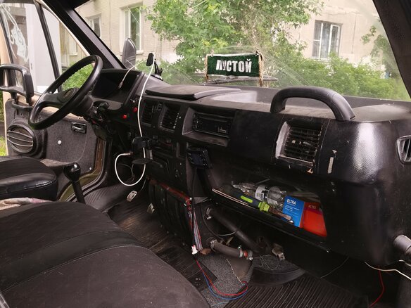 1995 ГАЗ ГАЗель (3302), бежевый, 360000 рублей - вид 9