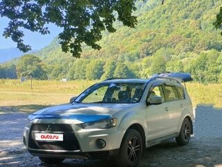 2011 Mitsubishi Outlander II Рестайлинг, белый, 1000000 рублей, вид 1