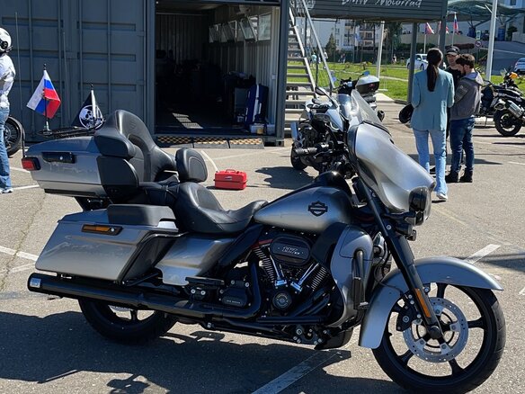 2019 Harley-Davidson CVO, серый, 4500000 рублей - вид 7
