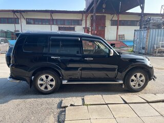 2010 Mitsubishi Pajero IV, чёрный, 2400000 рублей, вид 4