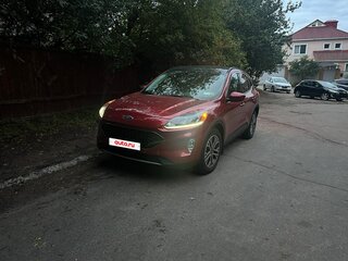 2021 Ford Escape IV, красный, 2100000 рублей, вид 2