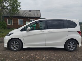 2008 Honda Freed I, белый, 750000 рублей, вид 4