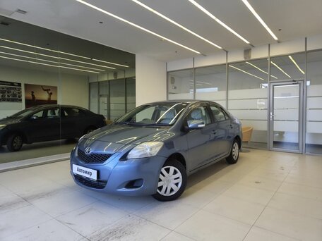 Toyota Belta I