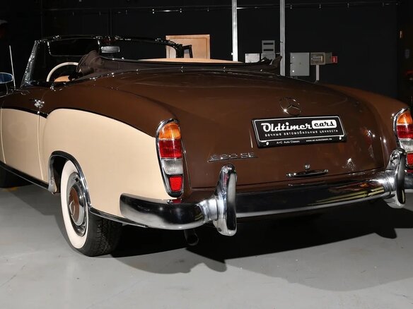 1959 Mercedes-Benz W128, коричневый - вид 1