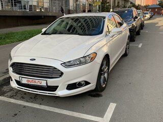 2013 Ford Fusion (North America) II, белый, 1850000 рублей, вид 2