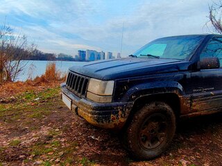 1996 Jeep Grand Cherokee I (ZJ) Рестайлинг, чёрный, 850000 рублей, вид 2