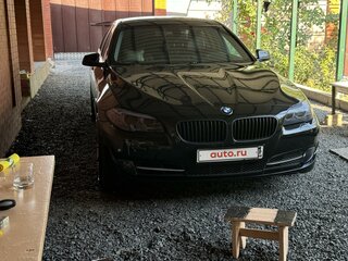2012 BMW 5 серии 520i VI (F10/F11/F07), чёрный, 2500000 рублей, вид 1