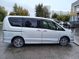 2014 Nissan Serena IV (C26), серебристый, 1600000 рублей, вид 5
