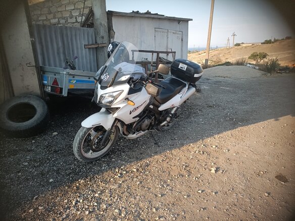 2006 Suzuki V-Strom 1000, белый, 520000 рублей - вид 6