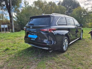 2022 Toyota Sienna IV, синий, 4236750 рублей, вид 4