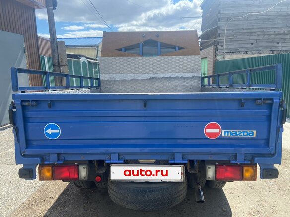 1992 Mazda Titan, синий, 999000 рублей - вид 1
