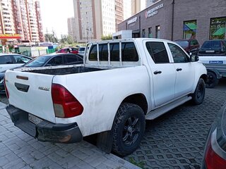 2017 Toyota Hilux VIII, белый, 2650000 рублей, вид 2