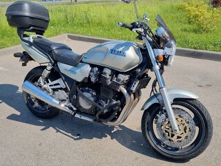Yamaha XJR1200