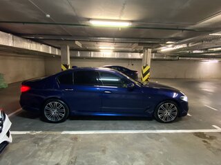 2018 BMW 5 серии 530d xDrive VII (G30/G31/G38), синий, 4490000 рублей, вид 4