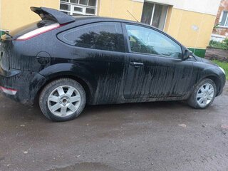 2010 Ford Focus II Рестайлинг, чёрный, 500000 рублей, вид 3