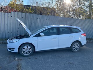 2017 Ford Focus III Рестайлинг, белый, 800000 рублей, вид 3