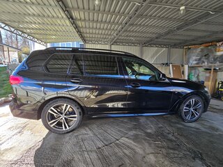 2021 BMW X7 30d I (G07), чёрный, 8900000 рублей, вид 3