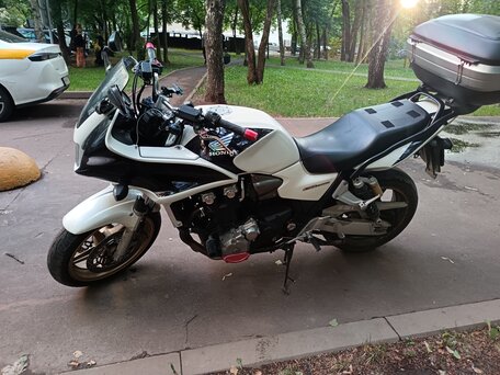 2009 Honda CB 1300, белый, 650000 рублей, вид 2