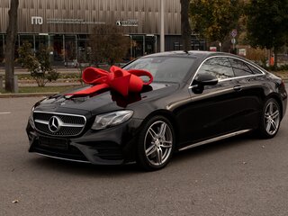 2017 Mercedes-Benz E-Класс 300 V (W213, S213, C238), чёрный, 3650000 рублей, вид 1