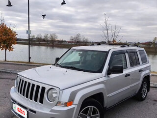 2007 Jeep Liberty (Patriot), серебристый, 755000 рублей, вид 1