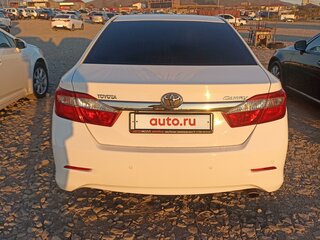 2014 Toyota Camry VII (XV50), белый, 1850000 рублей, вид 5