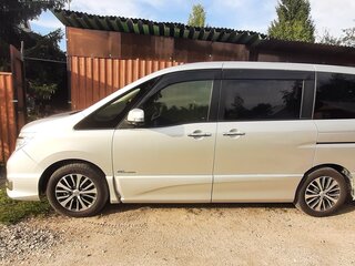 2014 Nissan Serena IV (C26), серый, 1725000 рублей, вид 4
