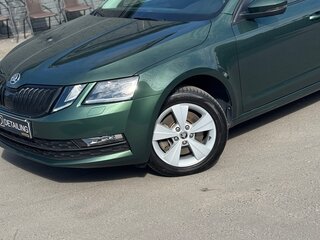 2019 Skoda Octavia III (A7) Рестайлинг, зелёный, 2185000 рублей, вид 3
