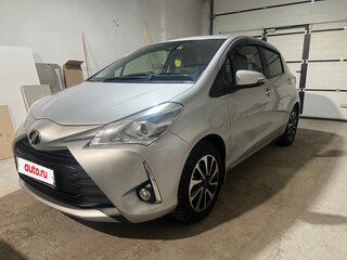 2019 Toyota Vitz III (XP130) Рестайлинг 2, серебристый, 1230000 рублей, вид 2