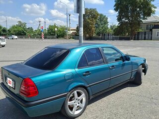 1995 Mercedes-Benz C-Класс 180 (PMS) I (W202), зелёный, 330000 рублей, вид 5