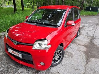2012 Toyota Sienta I Рестайлинг 2, красный, 948000 рублей, вид 4