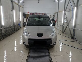2009 Peugeot Partner II, бежевый, 490000 рублей, вид 2