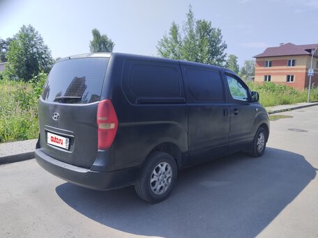 2013 Hyundai Grand Starex, чёрный, 1350000 рублей, вид 3