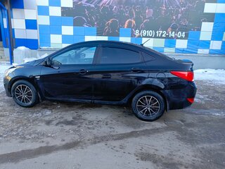 2016 Hyundai Solaris I Рестайлинг, чёрный, 900000 рублей, вид 5