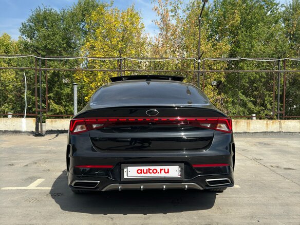 2021 Kia K5 III, чёрный, 2600000 рублей - вид 4